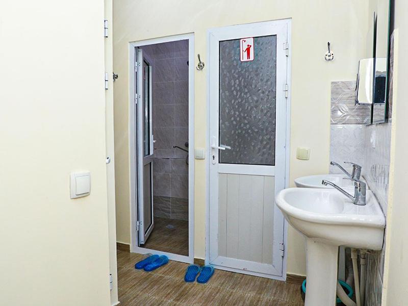 Auberge de jeunesse House De Moon à Tachkent Extérieur photo